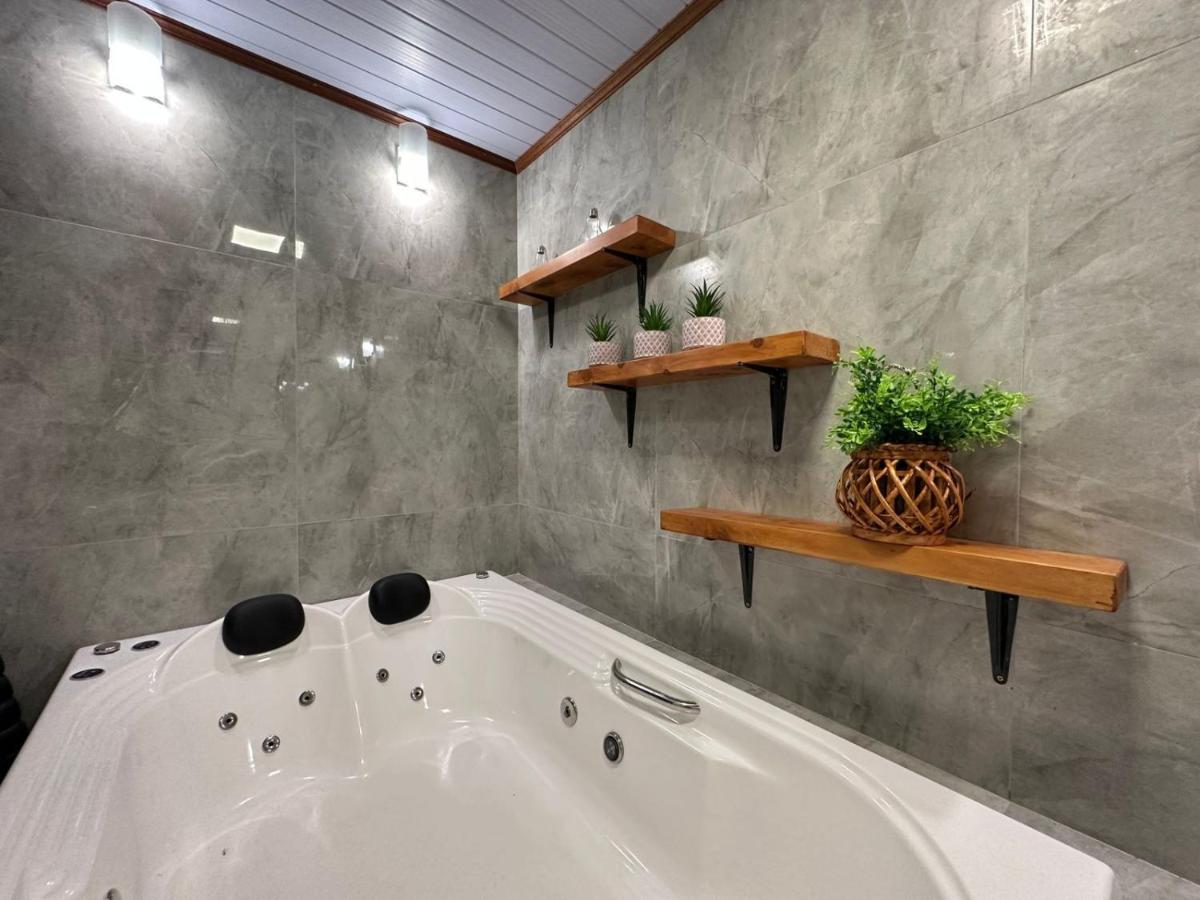 Apartamento Com Hidromassagem Em Gramado Apartment ภายนอก รูปภาพ